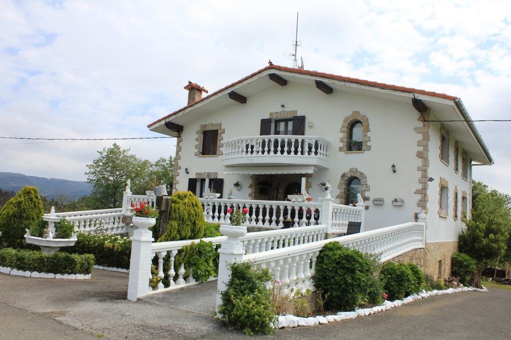 Agroturismo Pagoederraga Орио Екстериор снимка