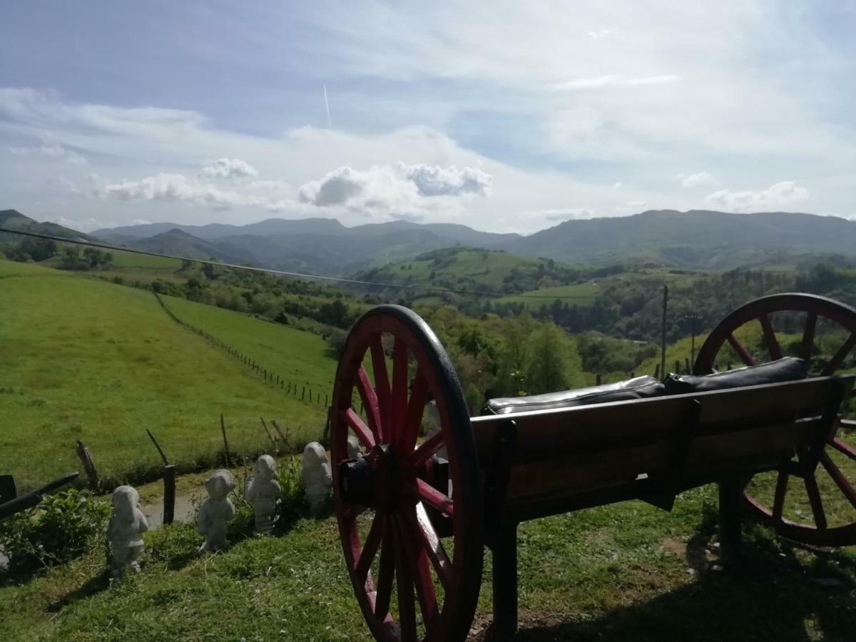 Agroturismo Pagoederraga Орио Екстериор снимка