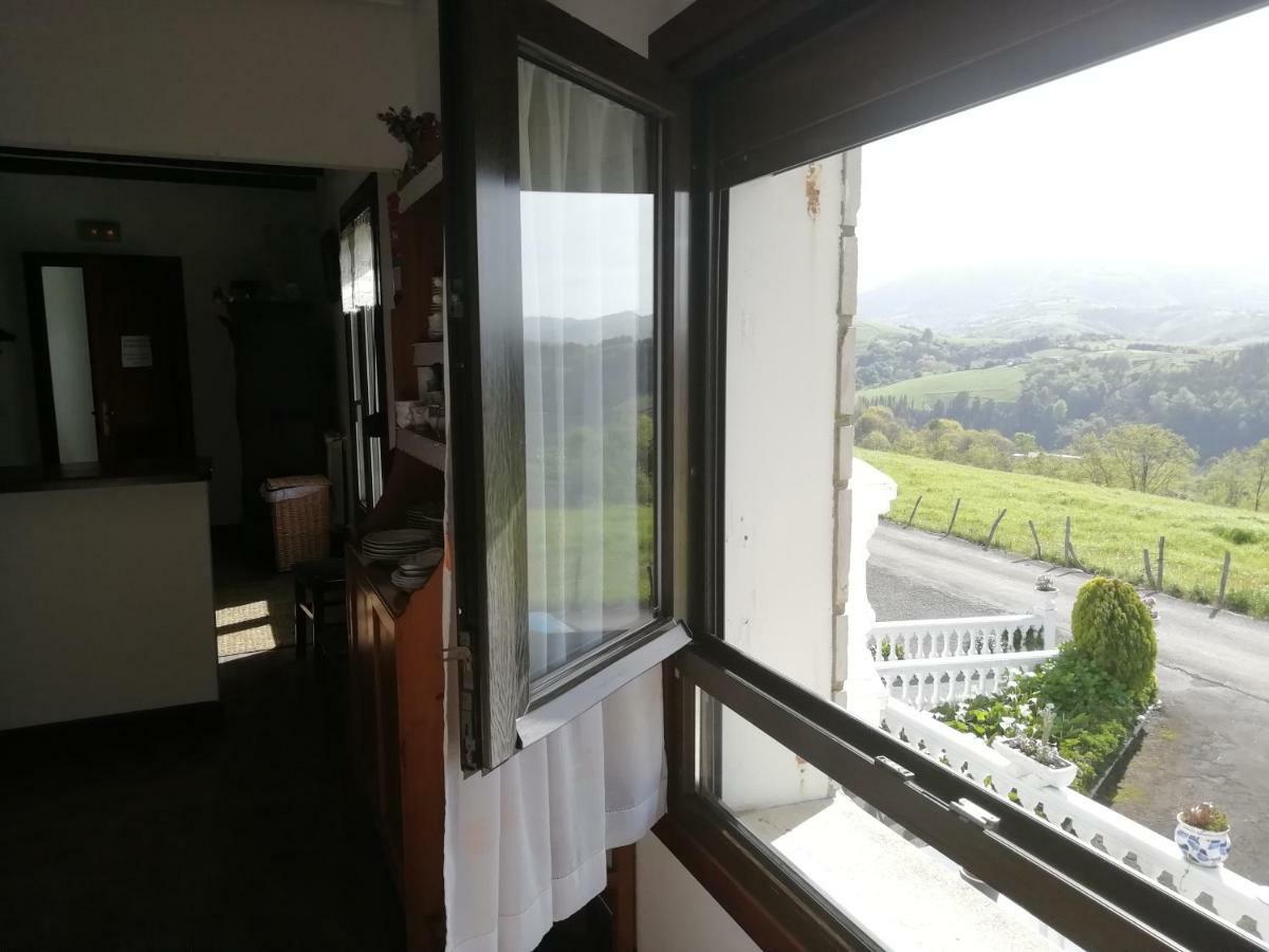 Agroturismo Pagoederraga Орио Екстериор снимка